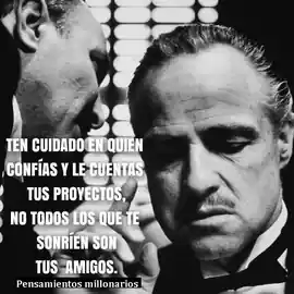 ten_cuidado_en_quien_confias_y_le_cuentas_tus_proyectos_no_todos_los_que_te_sonrien_son_tus_amigos