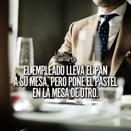 el_empleado_lleva_el_pan_a_su_mesa_pero_pone_el_pastel_en_la_mesa_de_otro