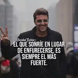 el_que_sonrie_en_lugar_de_enfurecerse_es_siempre_el_mas_fuerte_1