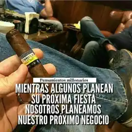 mientras_algunos_planean_su_proxima_fiesta_nosotros_planeamos_nuestro_proximo_negocio