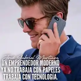 un_emprendedor_moderno_ya_no_trabaja_con_papeles_trabaja_con_tecnologia